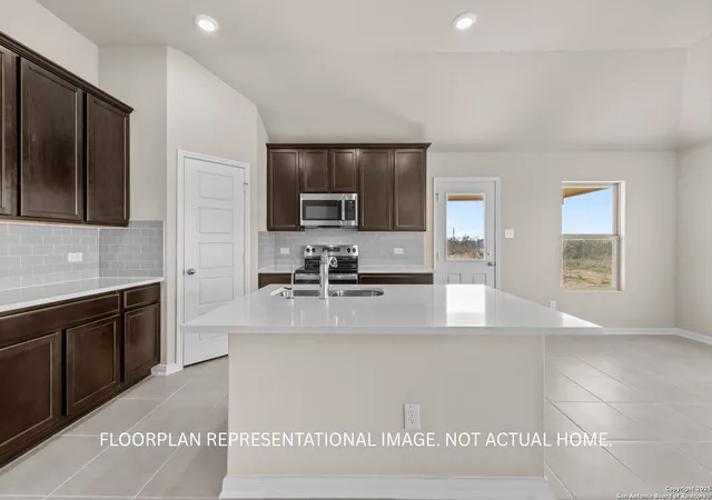 4th image of 145 Cheyenne Dr, Floresville, TX 78114 | MLS# 1886870