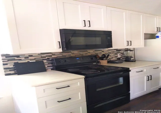 3rd image of 8939 Old Sky Harbor, San Antonio, TX 78242 | MLS# 1886950