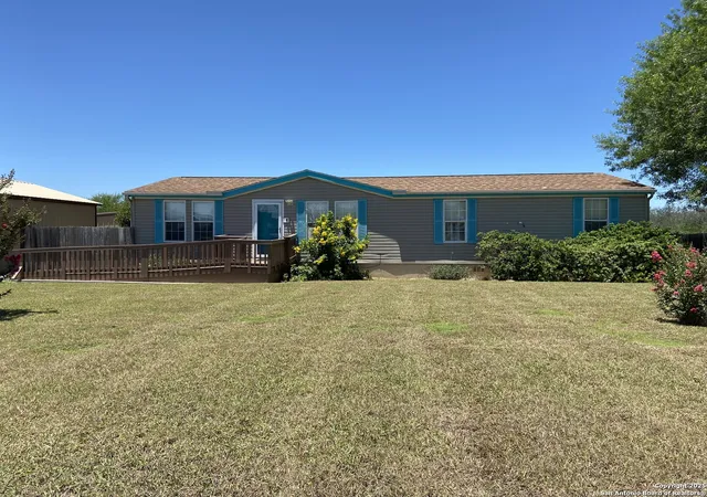3rd image of 145 Davie, Marion, TX 78124 | MLS# 1886952