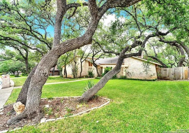 Photo 3 of Single family home for sale at 13027 Hunters Ledge, San Antonio, TX 78230 | MLS# 1886984 | Listing updated on 2026-04-20