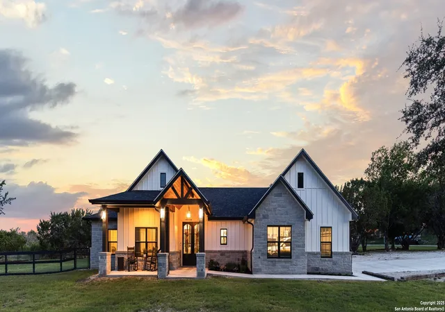 2nd image of 300 Firewheel, Bandera, TX 78003 | MLS# 1886985