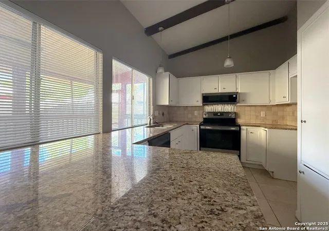 Photo 3 of Single family home for sale at 5618 Crater Lake, San Antonio, TX 78244 | MLS# 1886987 | Listing updated on 2025-09-27