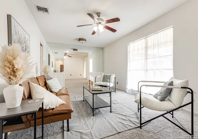Photo 4 of Sale Pending at 5411 Rolling Wood, San Antonio, TX 78228 | MLS# 1886994 | Listing updated on 2025-10-06