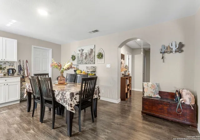 5th image of 722 Menefee, San Antonio, TX 78237 | MLS# 1887042