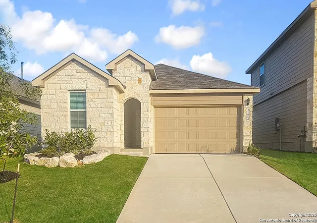 Photo 1 of Sale Pending at 21054 Gravel Keep, San Antonio, TX 78266 | MLS# 1887095 | Listing updated on 2025-12-01