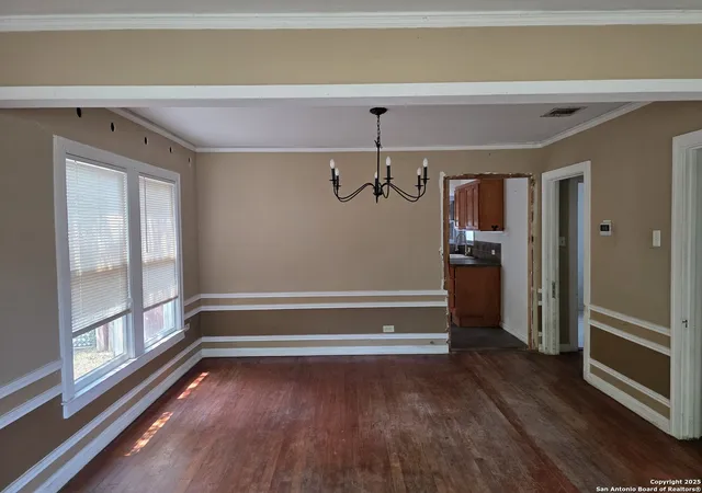 Photo 3 of Sale Pending at 629 Westwood, San Antonio, TX 78212 | MLS# 1887181 | Listing updated on 2025-12-09