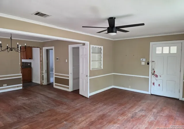 Photo 4 of Sale Pending at 629 Westwood, San Antonio, TX 78212 | MLS# 1887181 | Listing updated on 2025-12-09