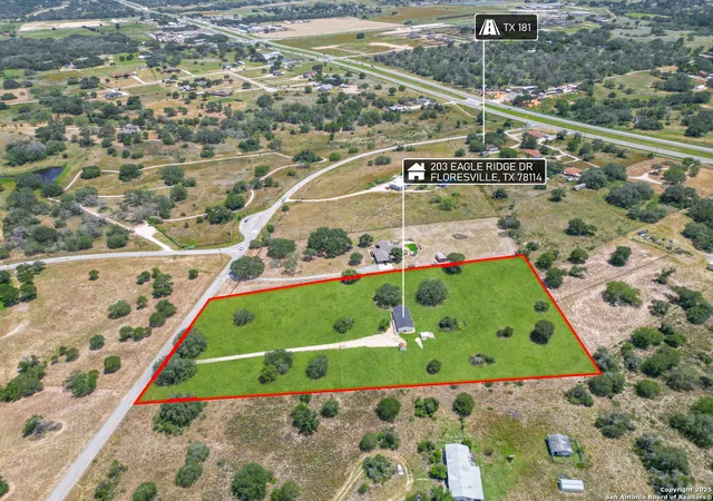 2nd image of 203 Eagle Ridge Dr, Floresville, TX 78114 | MLS# 1887329