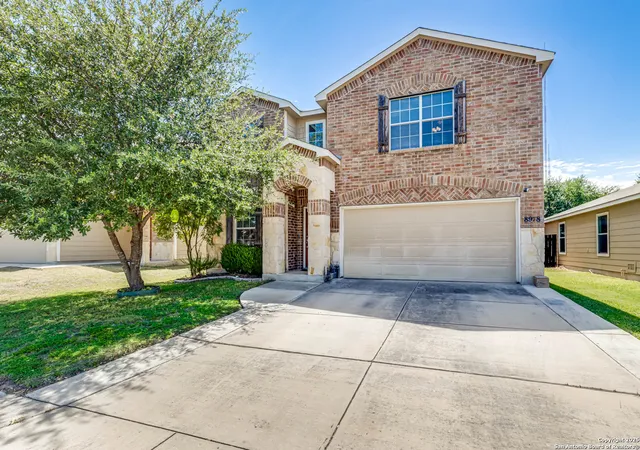 Photo 2 of Sale Pending at 8978 Oakwood Park, San Antonio, TX 78254 | MLS# 1887341 | Listing updated on 2025-11-10