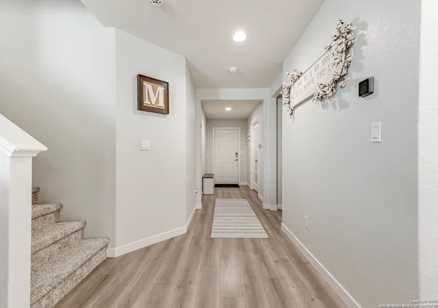Photo 4 of Sale Pending at 8978 Oakwood Park, San Antonio, TX 78254 | MLS# 1887341 | Listing updated on 2025-11-10