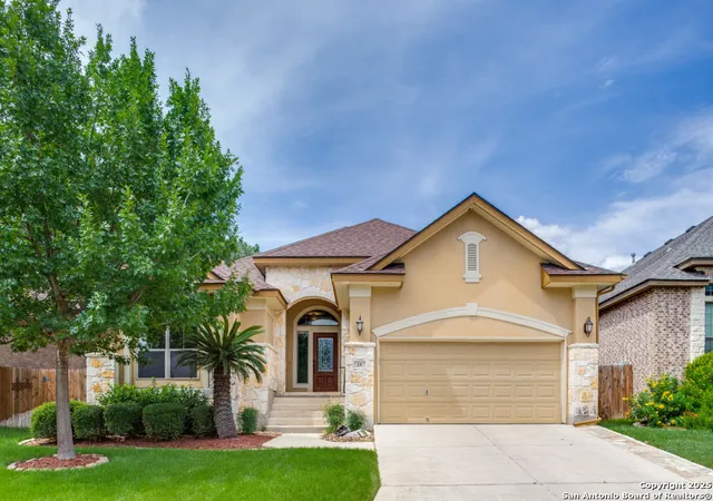 Photo 1 of Sale Pending at 15 Cascade Glen, San Antonio, TX 78232 | MLS# 1887342 | Listing updated on 2025-12-11