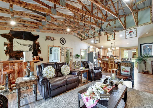 Photo 4 of Sale Pending at 990 Spur Rdg, San Antonio, TX 78264 | MLS# 1887378 | Listing updated on 2026-01-24