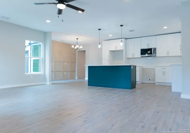3rd image of 221 Larchmont, San Antonio, TX 78209 | MLS# 1887383