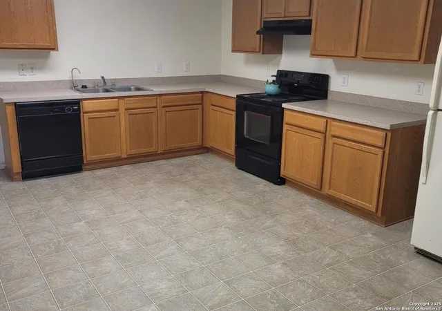 Photo 4 of Sale Pending at 4823 Heather Pass, San Antonio, TX 78218 | MLS# 1887390 | Listing updated on 2026-01-22