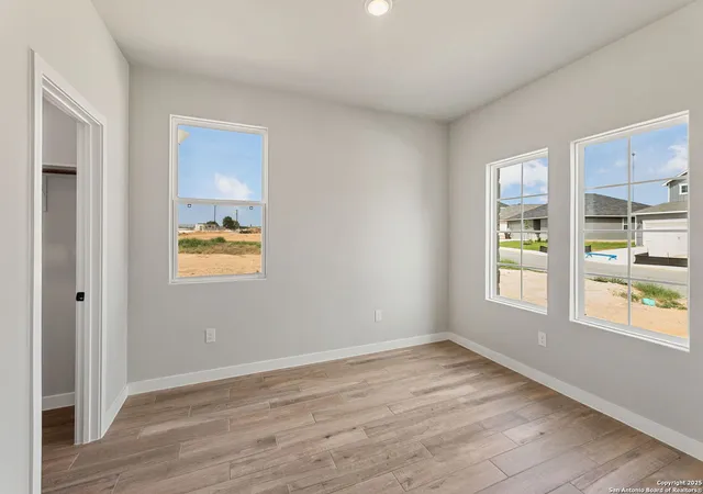 Photo 3 of Single family home for sale at 16619 Rosemary Ridge, Elmendorf, TX 78112 | MLS# 1887414 | Listing updated on 2025-09-29