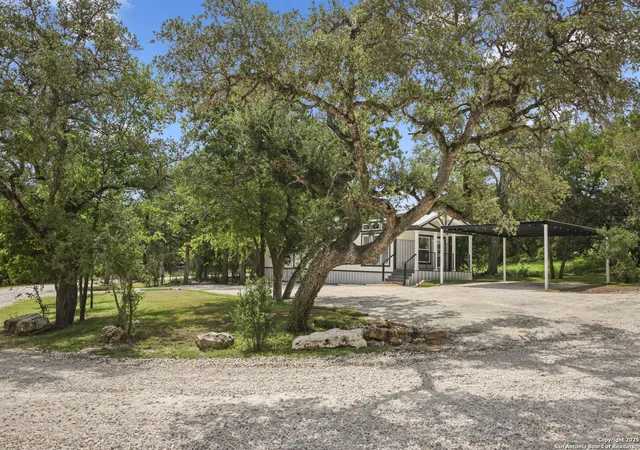 24th image of 940 Contour, Spring Branch, TX 78070 | MLS# 1887443
