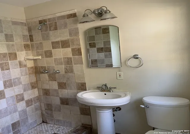 Photo 28 of Multi family home for sale at 111 Laddie, San Antonio, TX 78201 | MLS# 1887489 | Listing updated on 2026-02-20