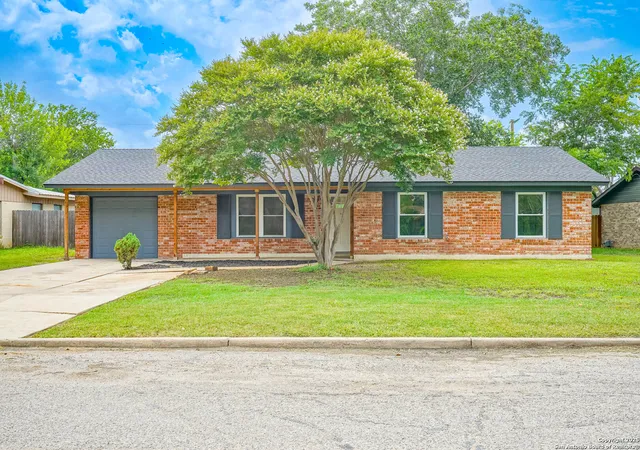 Photo 1 of Sale Pending at 433 Byrd, Universal City, TX 78148 | MLS# 1887503 | Listing updated on 2025-10-28