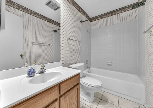 Photo 3 of Sale Pending at 16307 Buena Tierra, San Antonio, TX 78232 | MLS# 1887546 | Listing updated on 2025-12-31