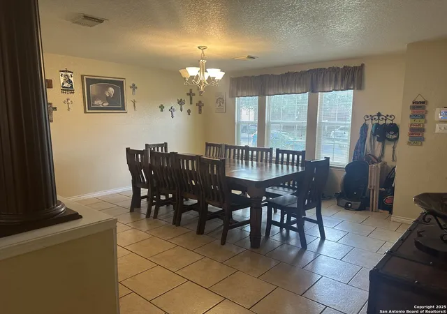 Photo 4 of Sale Pending at 17199 Irongate Rail, San Antonio, TX 78247 | MLS# 1887572 | Listing updated on 2025-09-21