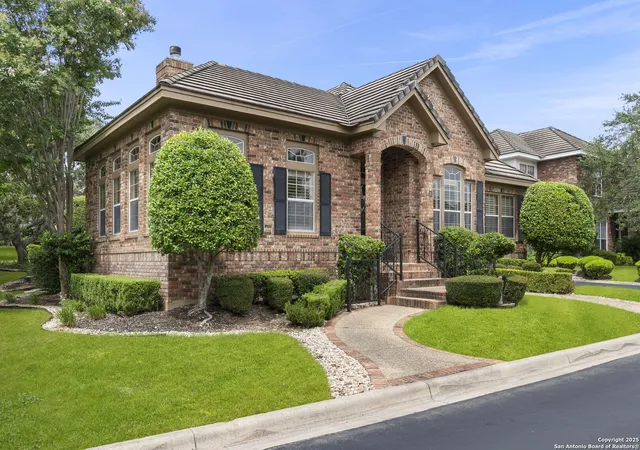 Photo 3 of Single family home for sale at 1 Westcourt, San Antonio, TX 78257 | MLS# 1887573 | Listing updated on 2025-12-12