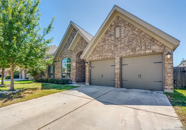 1st image of 2916 Glen View, Seguin, TX 78155 | MLS# 1887575