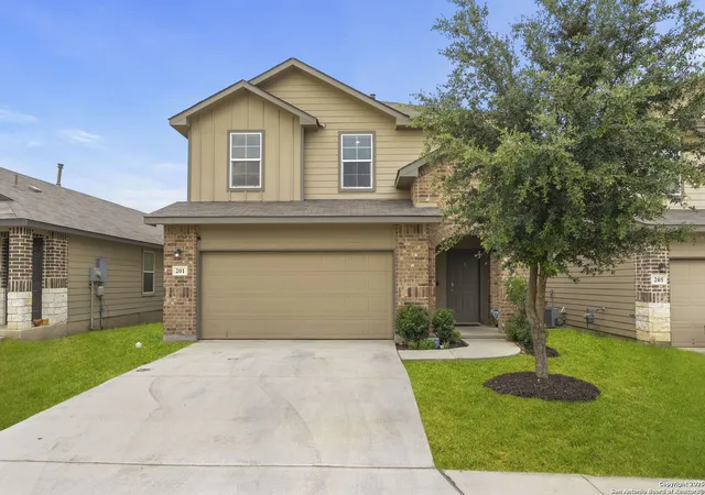 Photo 1 of Single family home for sale at 201 Middle Green, Floresville, TX 78114 | MLS# 1887586 | Listing updated on 2025-09-16