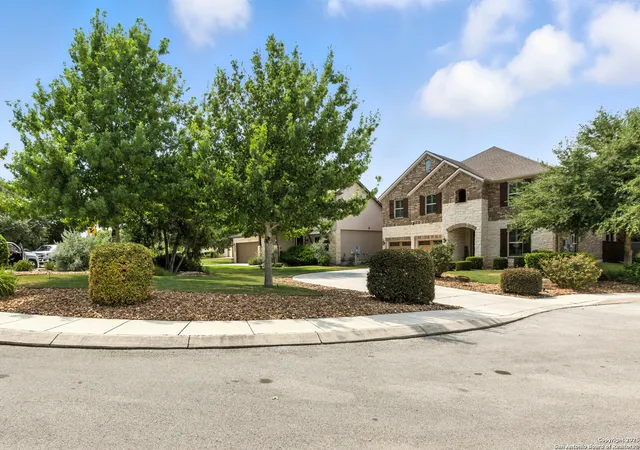 Photo 4 of Sale Pending at 2203 Bella Daisy, San Antonio, TX 78260 | MLS# 1887593 | Listing updated on 2026-01-01
