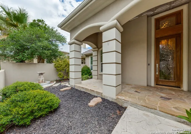 3rd image of 107 Calais, Shavano Park, TX 78249 | MLS# 1887599