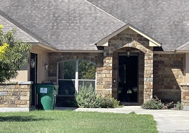 2nd image of 125 Cactus Wren, Mc Queeney, TX 78123 | MLS# 1887615