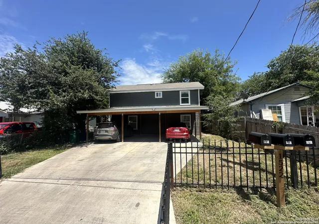 Photo 2 of Multi family home for sale at 1522 Elmendorf, San Antonio, TX 78207 | MLS# 1887672 | Listing updated on 2025-10-06