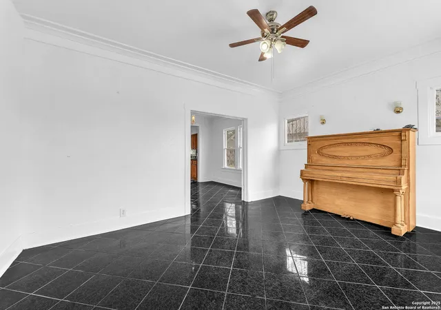 Photo 4 of Single family home for sale at 910 E Highland, San Antonio, TX 78210 | MLS# 1887734 | Listing updated on 2025-10-12