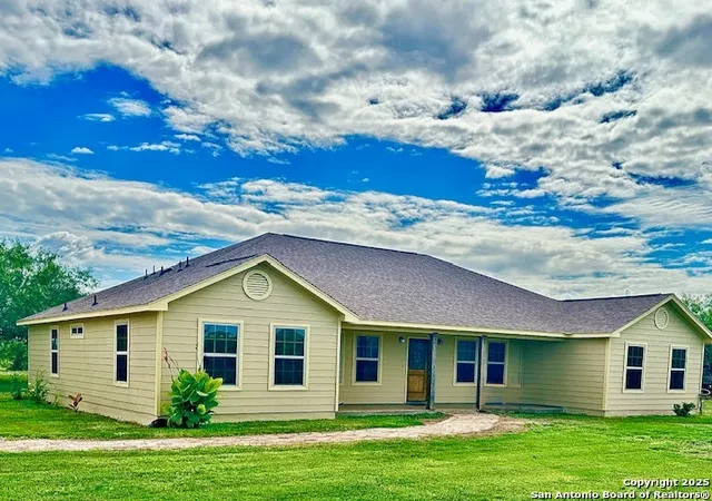 2nd image of 5476 Us Hwy 90, Uvalde, TX 78801 | MLS# 1887818