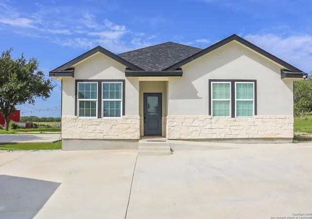 Photo 1 of Single family home for sale at 3163 Fm 2504, Poteet, TX 78065 | MLS# 1887847 | Listing updated on 2026-02-18