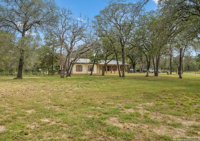 Photo 2 of Single family home for sale at 240 Oak Hollow, La Vernia, TX 78121 | MLS# 1887861 | Listing updated on 2025-12-15