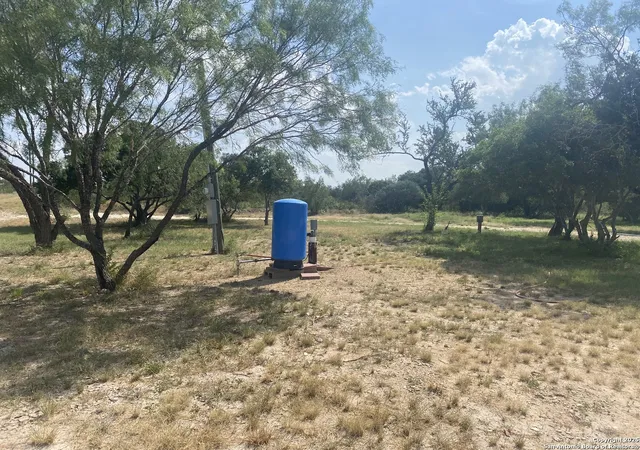 5th image of 5596 Us Hwy 90, Uvalde, TX 78801 | MLS# 1887892