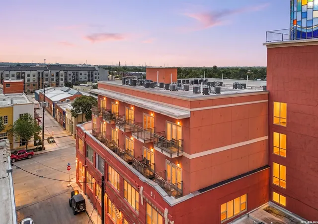 1st image of 1401 S Flores St #409, San Antonio, TX 78204 | MLS# 1887925