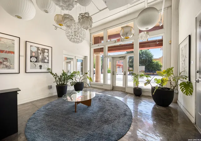 3rd image of 1401 S Flores St #409, San Antonio, TX 78204 | MLS# 1887925