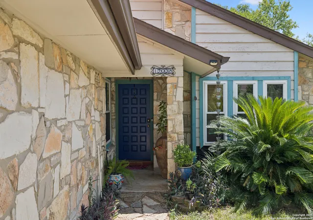 Photo 2 of Sale Pending at 12038 Vista Nogal, San Antonio, TX 78213 | MLS# 1887934 | Listing updated on 2025-10-17
