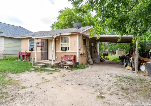 Photo 2 of Sale Pending at 114 Tellez, San Antonio, TX 78228 | MLS# 1887996 | Listing updated on 2025-10-28