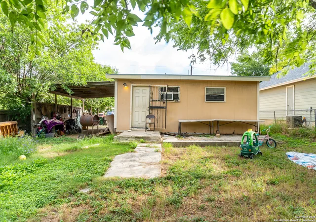 Photo 3 of Sale Pending at 114 Tellez, San Antonio, TX 78228 | MLS# 1887996 | Listing updated on 2025-10-28