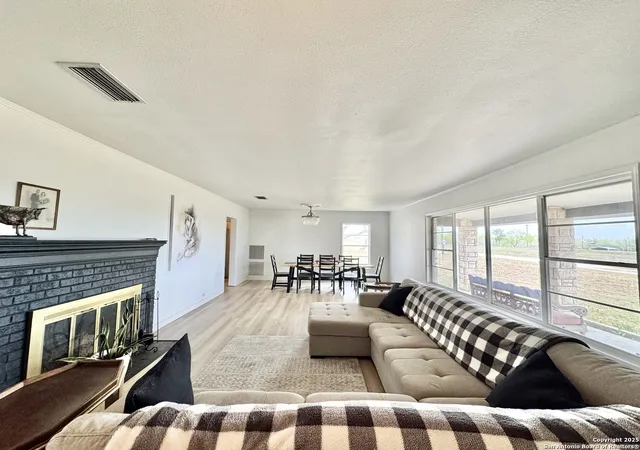 Photo 3 of Single family home for sale at 82 Bowman Ln, Smiley, TX 78159 | MLS# 1888049 | Listing updated on 2025-11-05