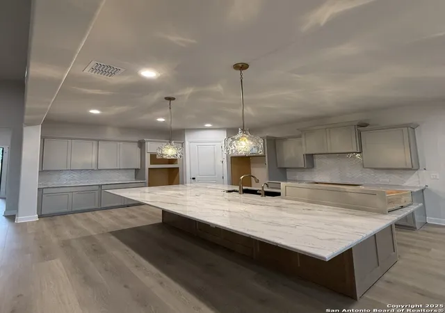 Photo 2 of Sale Pending at 9740 Lenox Hl, San Antonio, TX 78255 | MLS# 1888055 | Listing updated on 2025-12-10