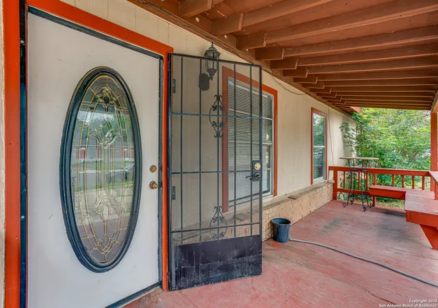 Photo 3 of Sale Pending at 2927 Lasses, San Antonio, TX 78223 | MLS# 1888077 | Listing updated on 2025-10-07
