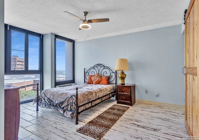 Photo 4 of Condo for sale at 7701 Wurzbach #1201, San Antonio, TX 78229 | MLS# 1888146 | Listing updated on 2025-11-07