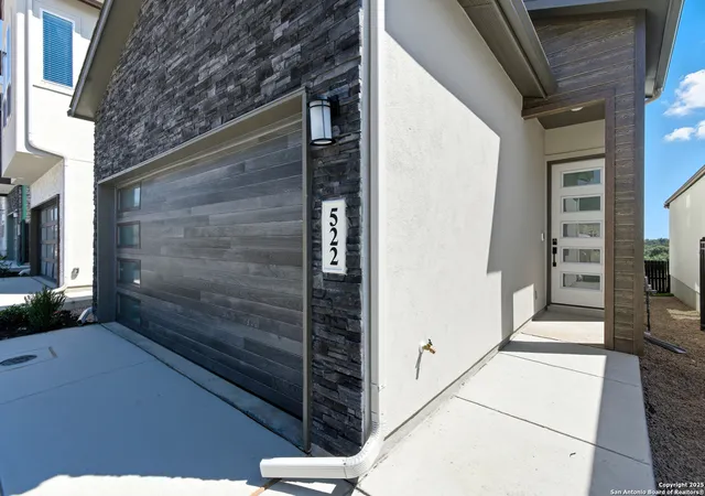 Listing Photo 5 - Condo for sale in building located at 20675 Huebner Rd Unit 522, San Antonio, TX 78258