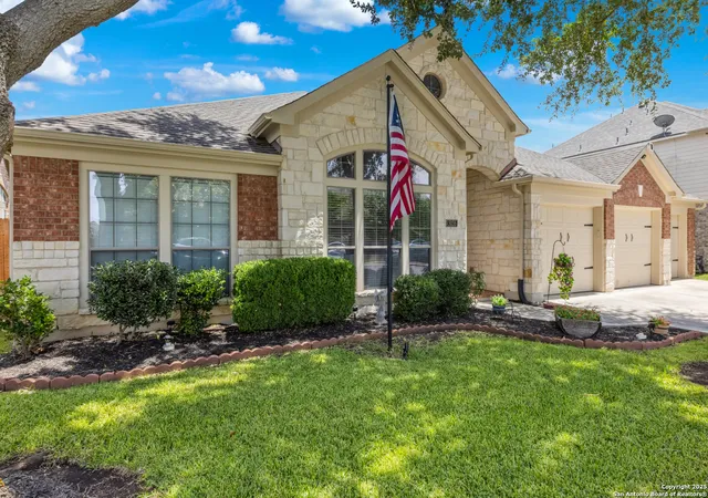 Photo 4 of Single family home for sale at 3035 Mustang Meadow, Seguin, TX 78155 | MLS# 1888208 | Listing updated on 2026-07-30