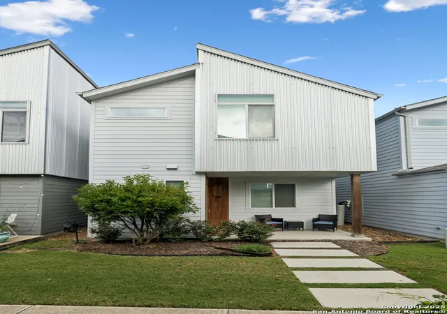 1st image of 330 Clay, San Antonio, TX 78204