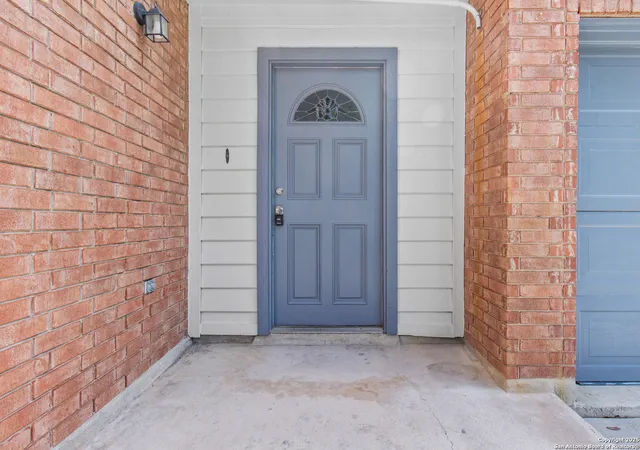Photo 3 of Sale Pending at 9811 Kelton, San Antonio, TX 78250 | MLS# 1888302 | Listing updated on 2026-01-26