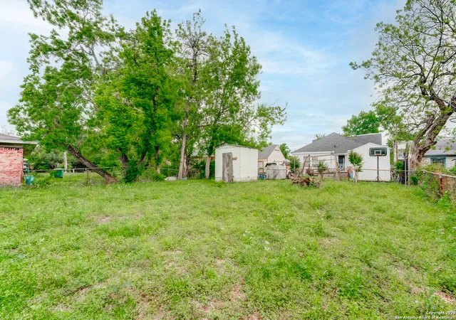 5th image of 6810 Eastwood St, Houston, TX 77021 | MLS# 1888323
